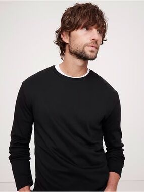 Banana Republic Black Long-Sleeve Crewneck Tee NWT